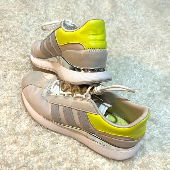 Adidas womens 8 - Picture 4 of 5